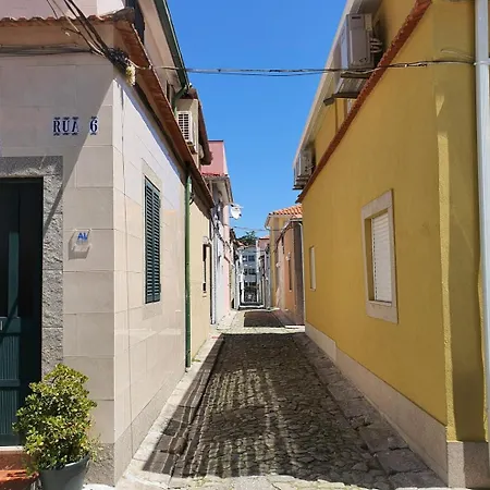 Typical House In A Historical Pedestrian Quarter Holiday home Porto